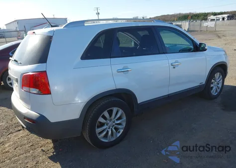 2011 Kia Sorento Lx V6 z USA, uszkodzony, nr VIN 5XYKTDA21BG068084